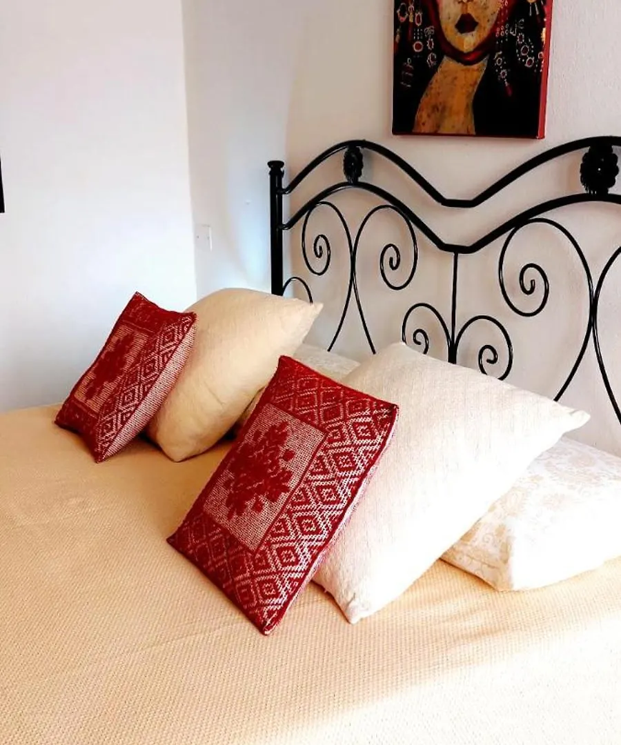 Les Estrelles Bed and Breakfast Alguer 0*,